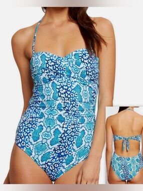 La Blanca Serpentina animal print twist front
One Piece Swimsuit Size 6